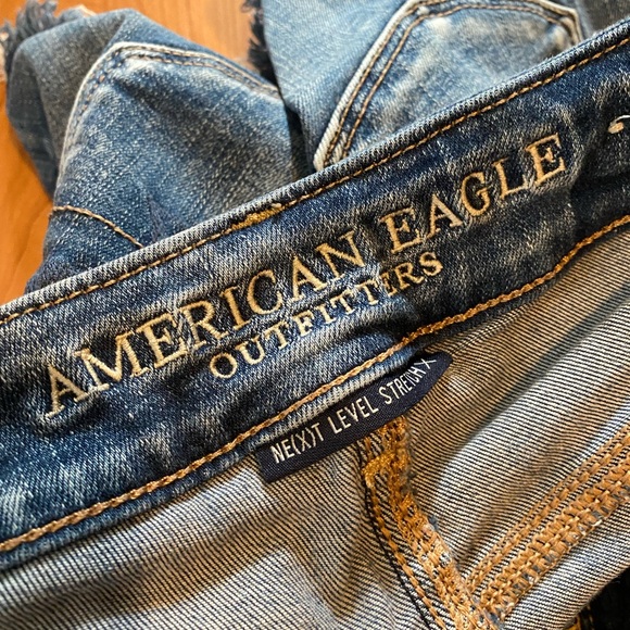 American Eagle Hi Rise Shorts - Picture 3 of 5